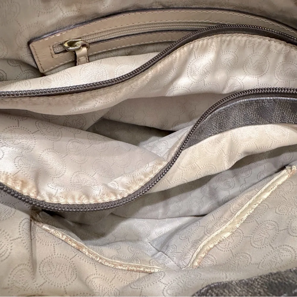 Michael‎ Kors Signature Tote in Brown 30S11TTT4B - Picture 9 of 11